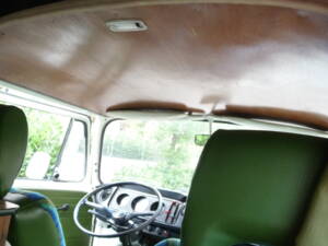 Image 62/126 of Volkswagen T2b Westfalia (1973)