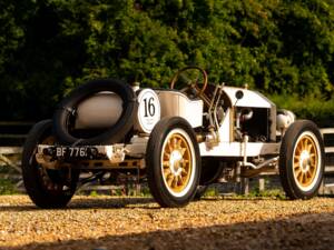 Imagen 3/29 de American LaFrance Type 40 Speedster (1916)