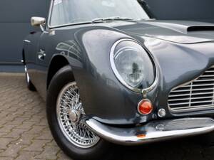 Bild 15/24 von Aston Martin DB 6 Volante (1967)