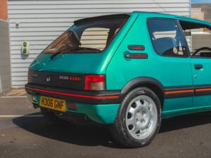 Bild 10/50 von Peugeot 205 GTi 1.9 (1991)