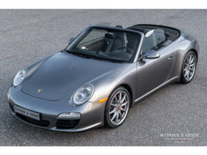 Image 2/27 of Porsche 911 Carrera S (2011)