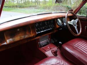 Image 11/18 of Jaguar Mk II 3.4 (1961)