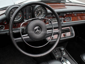 Afbeelding 10/34 van Mercedes-Benz 280 SE 3,5 (1970)