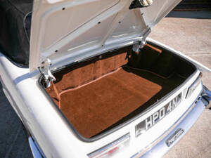 Image 47/47 of Triumph Stag (1975)
