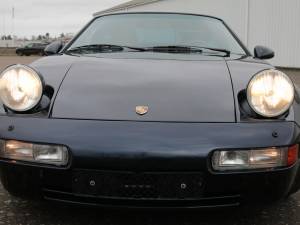 Image 12/50 de Porsche 928 GTS (1992)