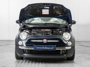 Bild 36/50 von FIAT 500 C (2011)