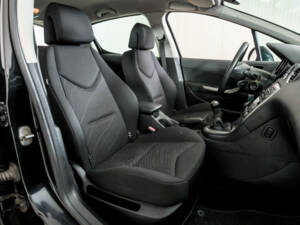 Bild 20/48 von Peugeot 308 1.6 VTi 120 Break (2008)