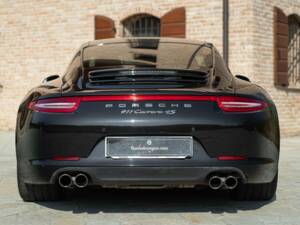 Image 8/50 of Porsche 911 Carrera 4S (2015)