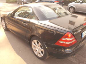 Imagen 2/5 de Mercedes-Benz SLK 200 Kompressor (2003)