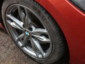 Image 19/27 of BMW M135i (2013)