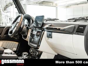 Bild 14/15 von Mercedes-Benz G 63 AMG (lang) (2018)