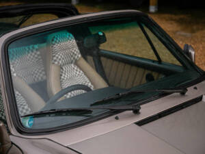 Image 33/50 of Porsche 911 SC 3.0 (1982)