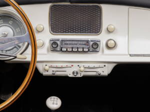 Image 36/43 of BMW 507 (1959)