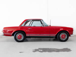 Image 3/30 of Mercedes-Benz 280 SL (1968)