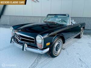 Image 2/20 de Mercedes-Benz 280 SL (1970)