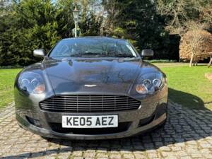 Image 17/33 of Aston Martin DB 9 (2005)