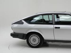 Bild 15/15 von Alfa Romeo GTV 6 2.5 (1982)