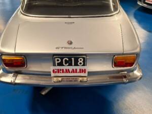 Image 3/37 of Alfa Romeo Giulia 1300 GT Junior (1975)