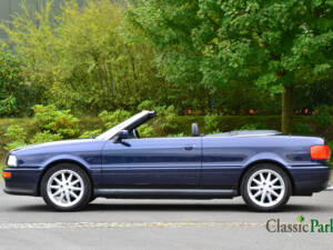 Bild 2/50 von Audi Cabriolet 2.6 (1995)