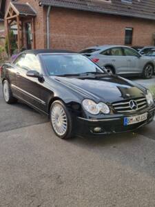 Immagine 11/31 di Mercedes-Benz CLK 200 K (2006)