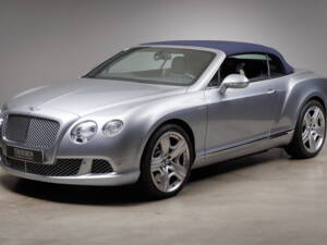 Image 2/41 de Bentley Continental GTC W12 (2014)