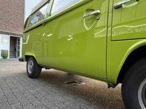 Image 47/57 of Volkswagen T2b Westfalia (1978)