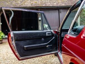 Image 16/50 of Jensen Interceptor MK III (1974)