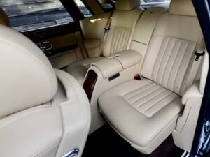 Bild 38/50 von Rolls-Royce Phantom VII (2010)