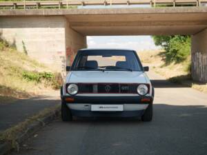 Image 2/35 of Volkswagen Golf Mk I GTI 1.6 (1980)