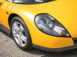 Image 25/34 of Renault Sport Spider (1999)