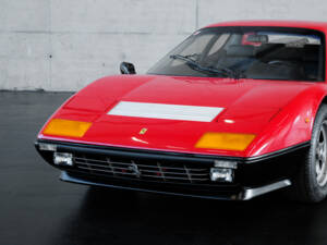 Image 13/23 de Ferrari 512 BBi (1982)