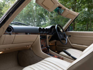 Image 10/18 of Mercedes-Benz 300 SL (1988)