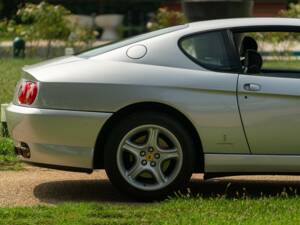 Bild 24/50 von Ferrari 456 GT (1994)