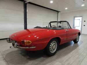 Image 4/15 of Alfa Romeo 1750 Spider Veloce (1968)
