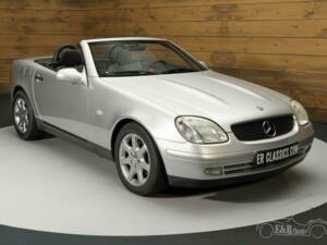 Afbeelding 4/19 van Mercedes-Benz SLK 230 Kompressor (1999)