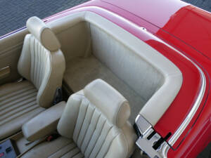 Image 15/30 of Mercedes-Benz 300 SL (1987)