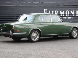 Image 16/43 de Rolls-Royce Silver Shadow I (1977)