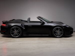 Image 7/37 of Porsche 911 Turbo S (2024)