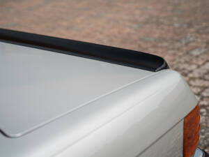 Image 17/68 of Mercedes-Benz 500 SL (1984)