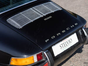 Image 24/43 of Porsche 911 2.2 T (1970)