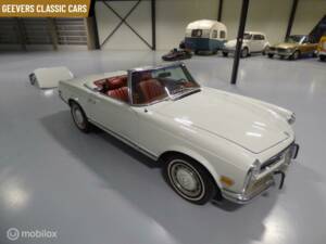 Image 19/28 of Mercedes-Benz 280 SL (1970)