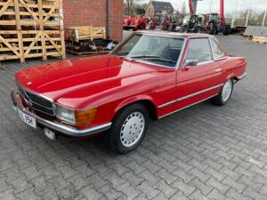 Image 4/44 de Mercedes-Benz 350 SL (1974)