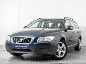 Imagen 3/46 de Volvo V70 D5 (2008)