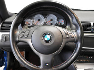 Image 31/45 of BMW M3 (2002)