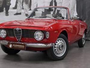 Image 3/41 of Alfa Romeo Giulia 1600 GTC (1965)