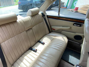 Imagen 32/36 de Jaguar XJ 6 4.2 (1984)