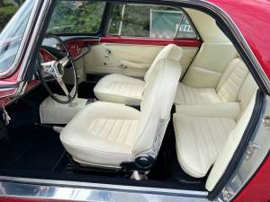 Image 25/41 of Maserati 3500 GTI Touring (1964)