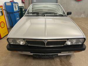 Image 4/19 of Lancia Gamma Coupe 2500 (1978)