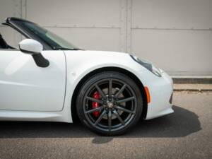 Image 7/32 of Alfa Romeo 4C Spider (2016)