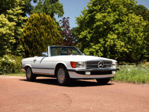 Image 6/85 of Mercedes-Benz 560 SL (1986)